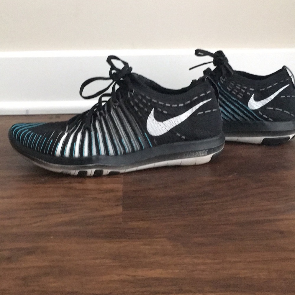 Nike Free Flyknit shoes Size 7.5